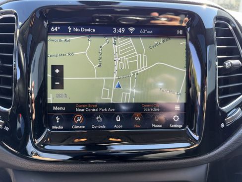Used 2020 Jeep Compass Limited AWD/4WD image 19