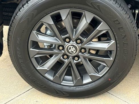 Used 2026 Toyota Land Cruiser image 9