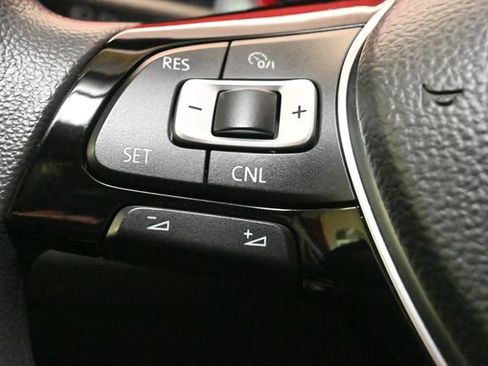 Used 2020 Volkswagen Passat 2.0T S image 12