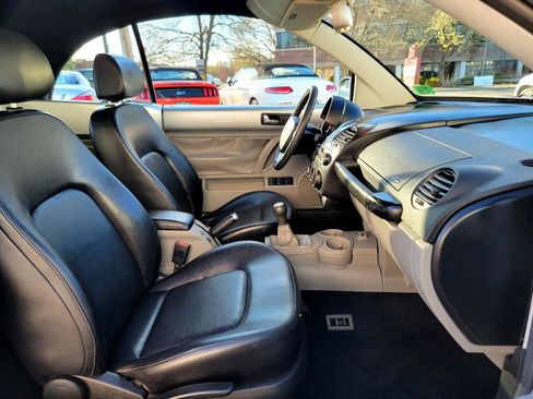 Used 2004 Volkswagen Beetle GLS image 34