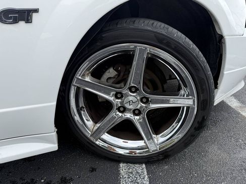 Used 2001 Ford Mustang GT RWD image 20