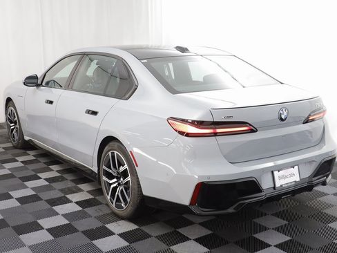 Certified 2025 BMW 750e xDrive w/ Executive Package image 17