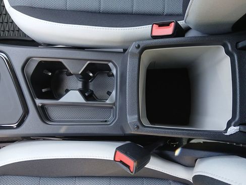 New 2025 Volkswagen Taos S image 24