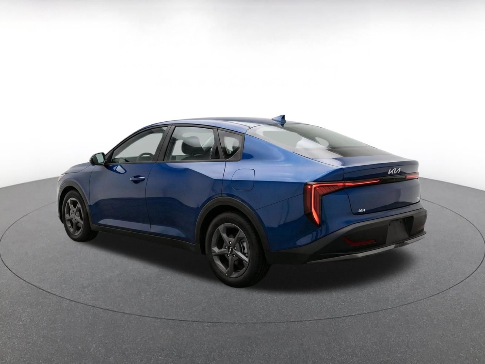 Used 2025 Kia K4 FWD image 6