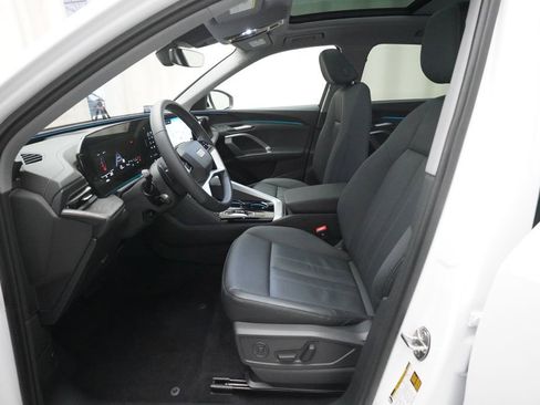Certified 2025 Audi Q5 Premium w/ Convenience Package AWD/4WD image 18