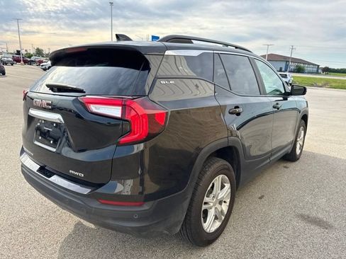 Used 2023 GMC Terrain SLE w/ Driver Convenience Package AWD/4WD image 5