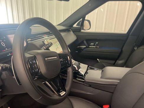 Certified 2025 Land Rover Range Rover Sport Dynamic SE AWD/4WD image 33