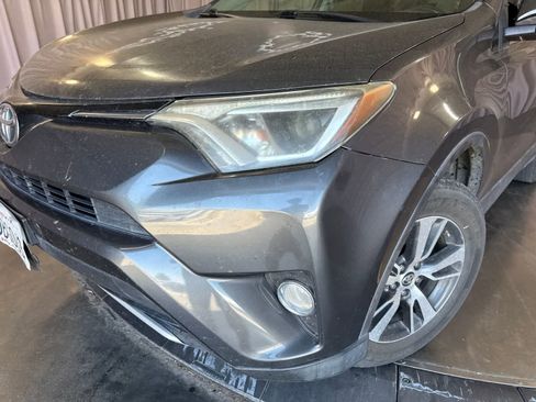 Used 2016 Toyota RAV4 XLE FWD image 9