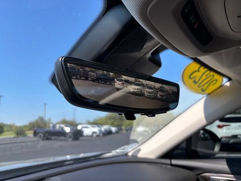 Used 2023 Buick Envision Avenir AWD/4WD image 41