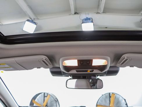 Used 2024 Subaru Crosstrek 2.0i Premium image 21