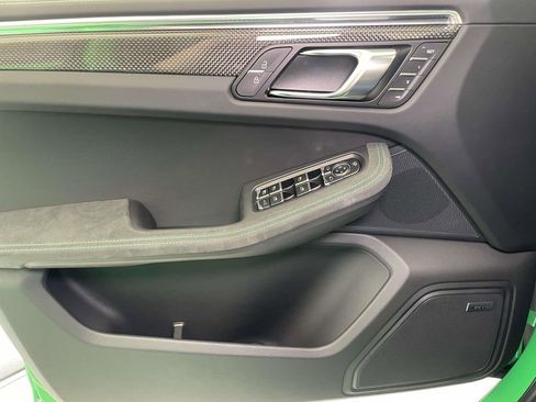 New 2026 Porsche Macan GTS image 36