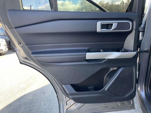 Used 2023 Ford Explorer XLT w/ Equipment Group 202A image 2