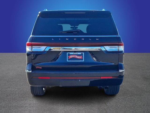 Used 2024 Lincoln Navigator Premiere AWD/4WD image 5