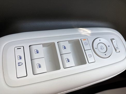 Certified 2025 Hyundai Santa Fe Calligraphy image 32