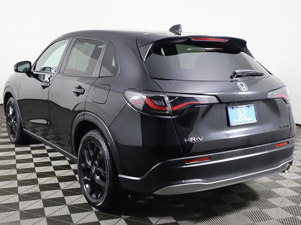 Used 2024 Honda HR-V Sport image 8