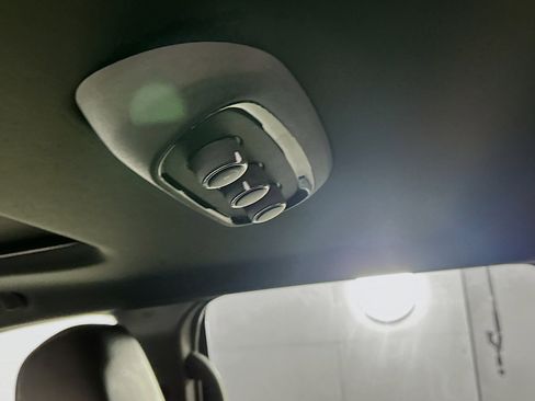 Used 2024 Dodge Durango GT image 28