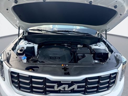 Used 2025 Kia Telluride S AWD/4WD image 18