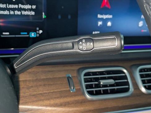 New 2026 Mercedes-Benz GLS 450 4MATIC image 11