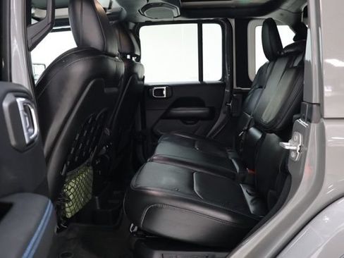 Used 2022 Jeep Wrangler Unlimited Rubicon 4xe w/ Dual Top Group AWD/4WD image 32