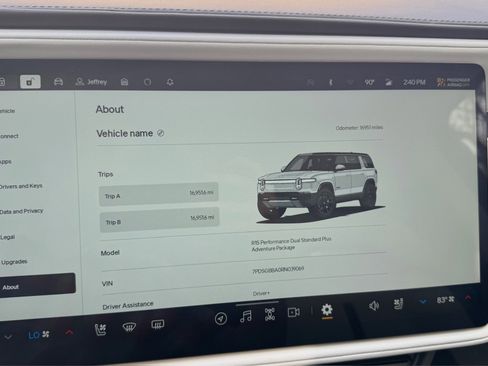 Used 2024 Rivian R1S Adventure image 16