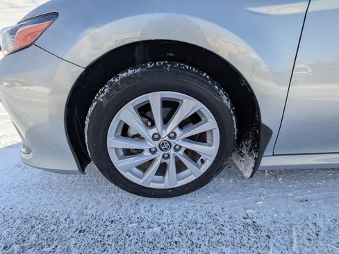 Used 2022 Toyota Camry LE image 22