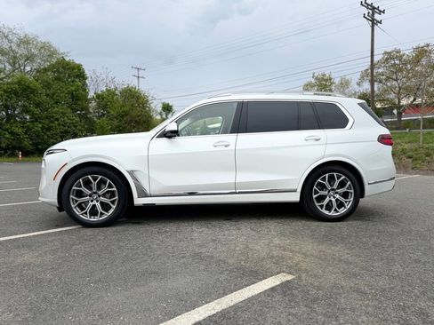 Certified 2024 BMW X7 xDrive40i AWD/4WD image 3