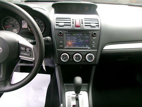 Used 2016 Subaru Impreza 2.0i AWD/4WD image 16
