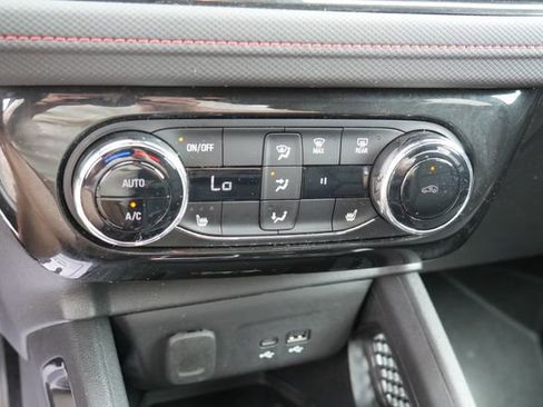 Used 2024 Chevrolet TrailBlazer RS w/ Convenience Package AWD/4WD image 21