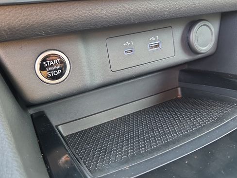 Used 2023 Nissan Rogue S FWD image 22