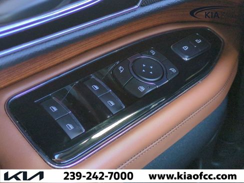 Used 2018 Lincoln Navigator Reserve w/ Technology Package image 26