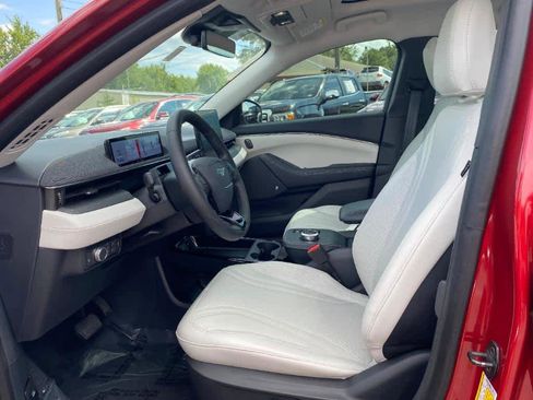 Used 2021 Ford Mustang Mach-E Premium image 14