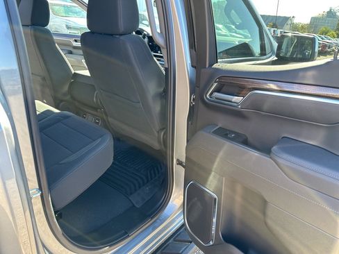 Used 2025 Chevrolet Silverado 1500 LT image 23