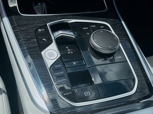 Used 2024 BMW X5 sDrive40i w/ M Sport Package image 14