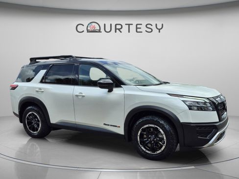 Certified 2023 Nissan Pathfinder Rock Creek AWD/4WD image 9