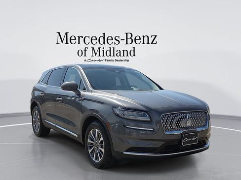 Used 2022 Lincoln Nautilus Reserve FWD image 1
