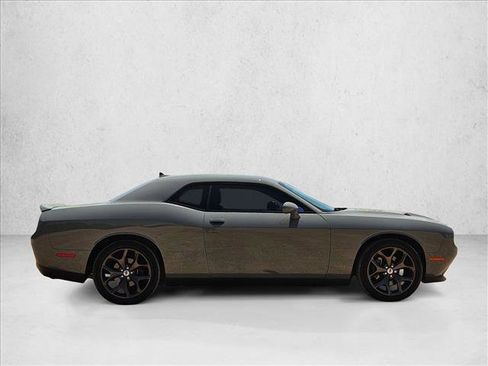 Used 2018 Dodge Challenger SXT Plus RWD image 4
