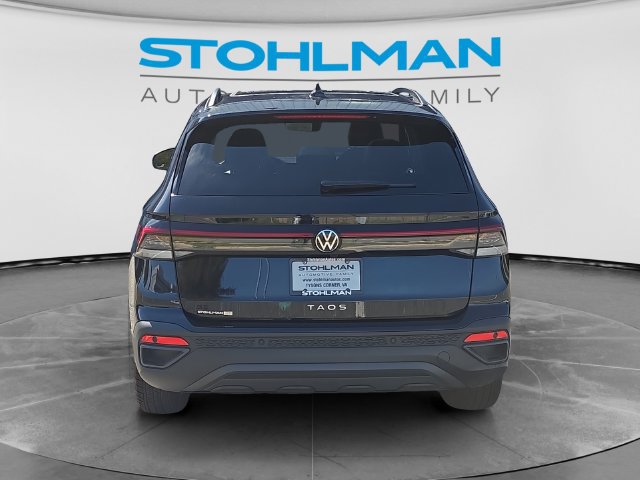 Certified 2026 Volkswagen Taos SE FWD image 6