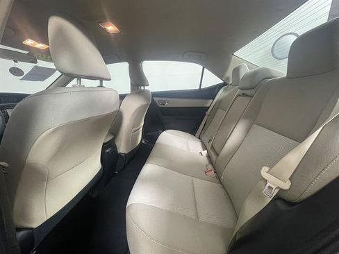 Used 2016 Toyota Corolla LE FWD image 10