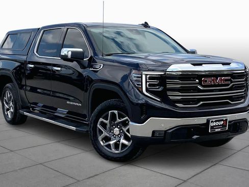 Used 2025 GMC Sierra 1500 SLT image 3