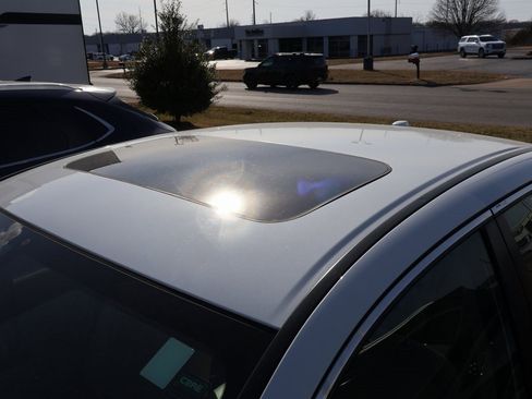 Used 2017 Honda Accord EX-L image 14