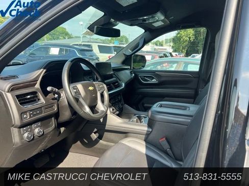 Used 2024 Chevrolet Suburban LT AWD/4WD image 6