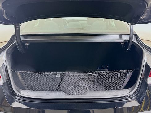 Certified 2025 Hyundai Elantra Sport image 23