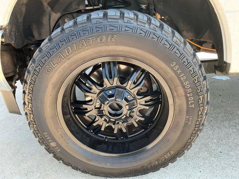 Used 2019 Ford F250 XLT w/ Snow Plow Prep Package AWD/4WD image 14
