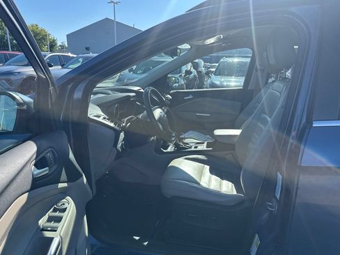 Used 2018 Ford Escape SEL AWD/4WD image 9