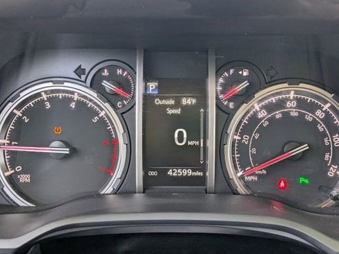 Used 2024 Toyota 4Runner Limited AWD/4WD image 28