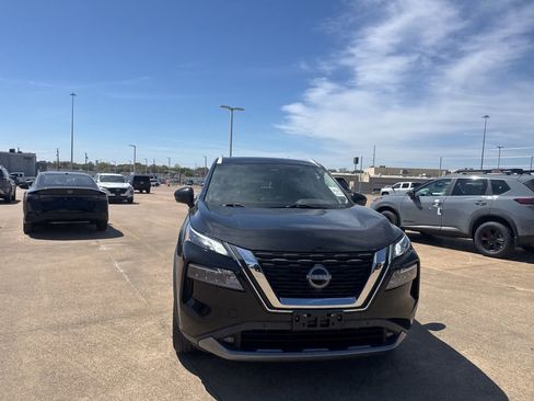 Certified 2022 Nissan Rogue SL w/ SL Premium Package image 4