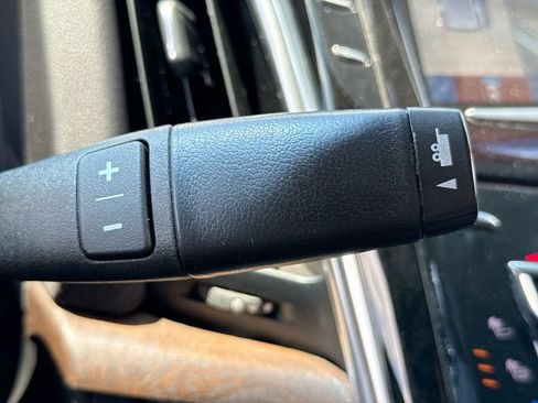 Used 2018 Cadillac Escalade Luxury AWD/4WD image 20