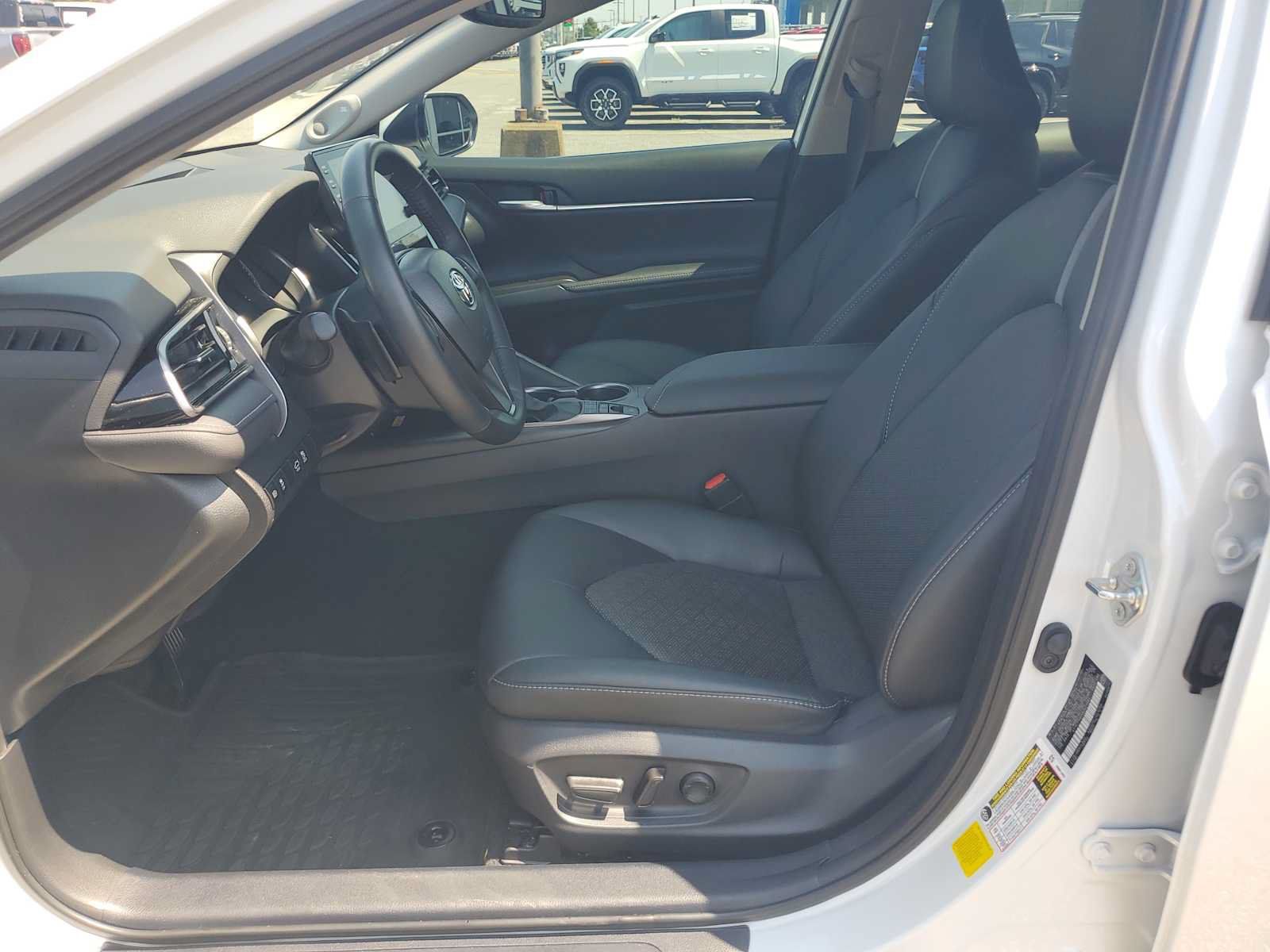 Used 2024 Toyota Camry XSE w/ Navigation Package FWD image 21