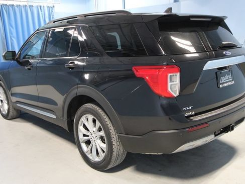 Used 2024 Ford Explorer XLT w/ Equipment Group 202A AWD/4WD image 33