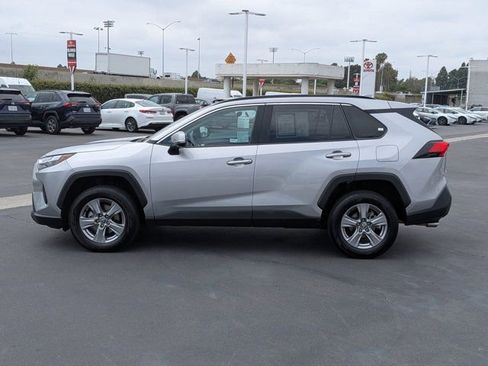 Used 2024 Toyota RAV4 XLE FWD image 12